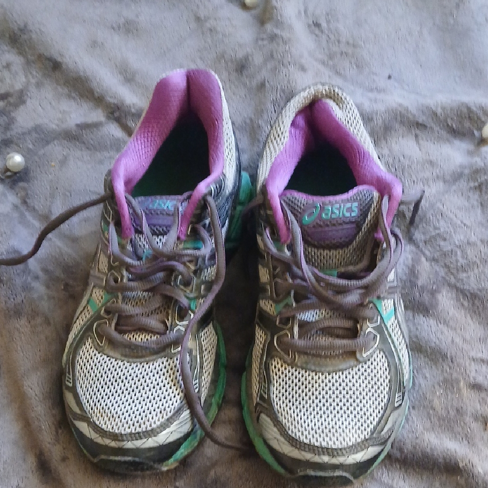 Womens Asicstennis Shoes In Good Condition Pre-ownen Condition Size 7